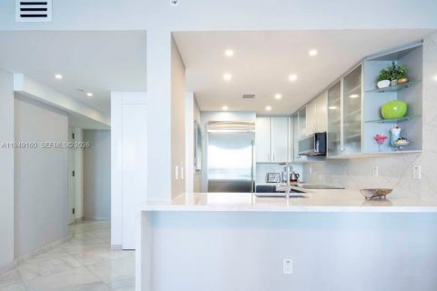 Copropriété à louer à Miami Beach, Floride: 2 chambres, 116.31 m2 № 2153016 - photo 9