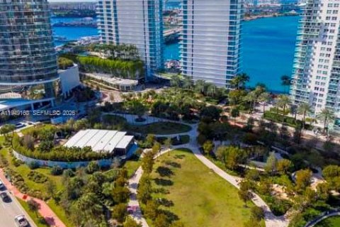 Copropriété à louer à Miami Beach, Floride: 2 chambres, 116.31 m2 № 2153016 - photo 26