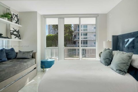 Copropriété à louer à Miami Beach, Floride: 2 chambres, 116.31 m2 № 2153016 - photo 18