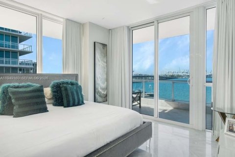 Copropriété à louer à Miami Beach, Floride: 2 chambres, 116.31 m2 № 2153016 - photo 12