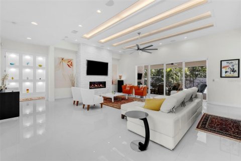 Купить виллу или дом в Тампа, Флорида 11 комнат, 437.48м2, № 1866467 - фото 10