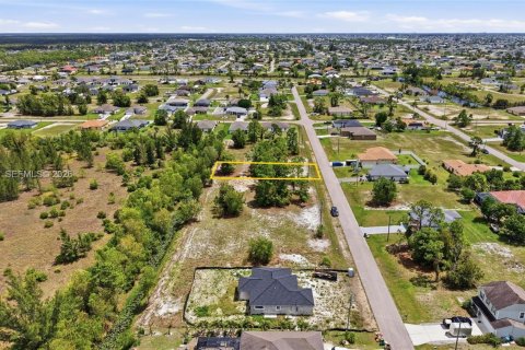 Купить земельный участок в Кейп-Корал, Флорида № 2060877 - фото 9