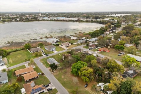 Villa ou maison à vendre à Haines City, Floride: 4 chambres, 198.44 m2 № 2096606 - photo 2