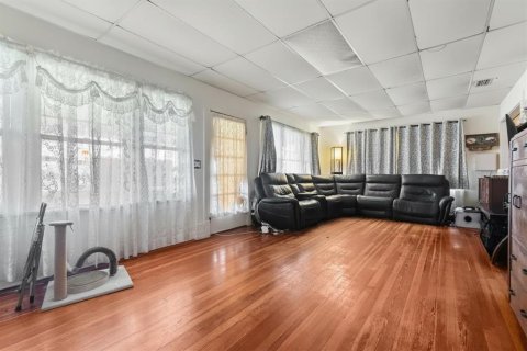 Villa ou maison à vendre à Haines City, Floride: 4 chambres, 198.44 m2 № 2096606 - photo 7