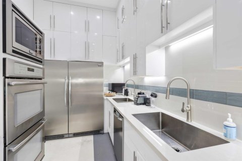 Casa en venta en Fort Lauderdale, Florida, 5 dormitorios, 638.98 m2 № 2191863 - foto 28