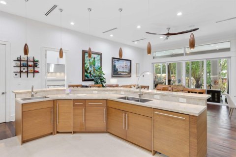 Casa en venta en Fort Lauderdale, Florida, 5 dormitorios, 638.98 m2 № 2191863 - foto 25