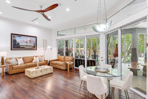 Casa en venta en Fort Lauderdale, Florida, 5 dormitorios, 638.98 m2 № 2191863 - foto 22