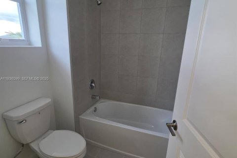 House in Homestead, Florida 5 bedrooms № 1994598 - photo 28