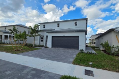 House in Homestead, Florida 5 bedrooms № 1994598 - photo 2