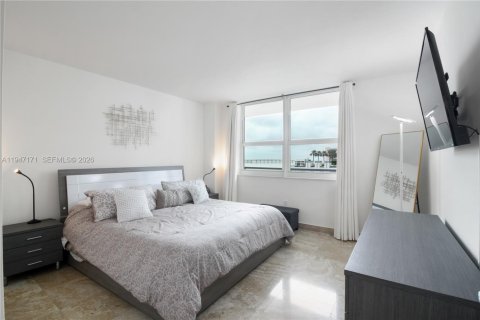 Condominio en venta en Miami, Florida, 1 dormitorio, 70.61 m2 № 2003657 - foto 22