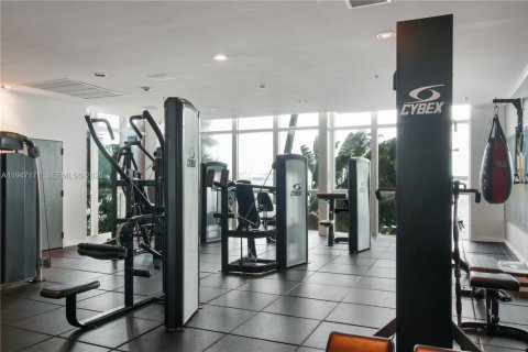 Condominio en venta en Miami, Florida, 1 dormitorio, 70.61 m2 № 2003657 - foto 24