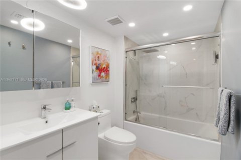 Condominio en venta en Miami, Florida, 1 dormitorio, 70.61 m2 № 2003657 - foto 21