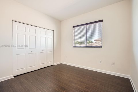 Casa en venta en Homestead, Florida, 3 dormitorios, 159.98 m2 № 1665074 - foto 19