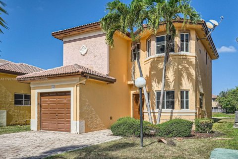 Casa en venta en Homestead, Florida, 3 dormitorios, 159.98 m2 № 1665074 - foto 2