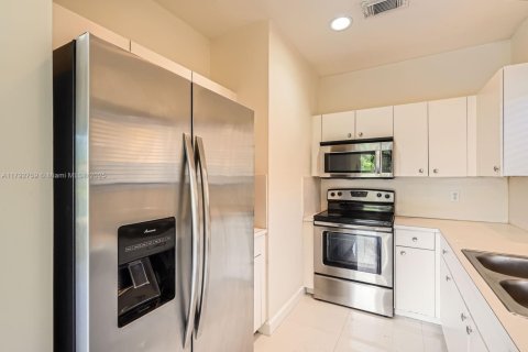 Casa en venta en Homestead, Florida, 3 dormitorios, 159.98 m2 № 1665074 - foto 6