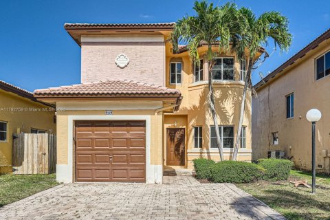Casa en venta en Homestead, Florida, 3 dormitorios, 159.98 m2 № 1665074 - foto 1