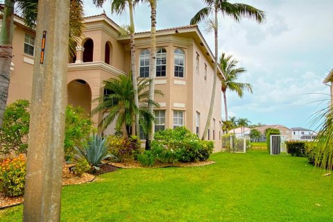 Casa en venta en Lake Worth, Florida, 4 dormitorios, 363.06 m2 № 2178397 - foto 5