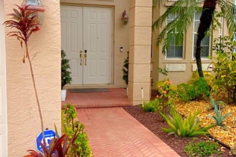 Casa en venta en Lake Worth, Florida, 4 dormitorios, 363.06 m2 № 2178397 - foto 4