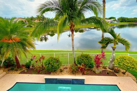 Casa en venta en Lake Worth, Florida, 4 dormitorios, 363.06 m2 № 2178397 - foto 15