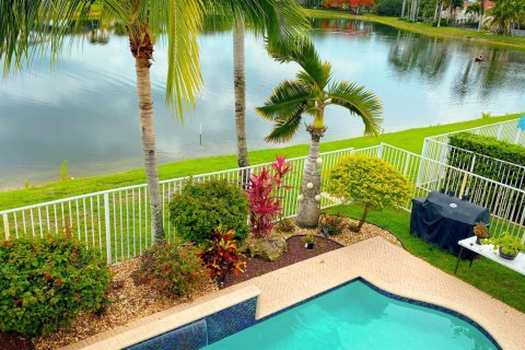Casa en venta en Lake Worth, Florida, 4 dormitorios, 363.06 m2 № 2178397 - foto 12