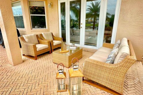 Casa en venta en Lake Worth, Florida, 4 dormitorios, 363.06 m2 № 2178397 - foto 20