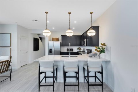 Townhouse in Orlando, Florida 4 bedrooms, 171.59 sq.m. № 2095726 - photo 8