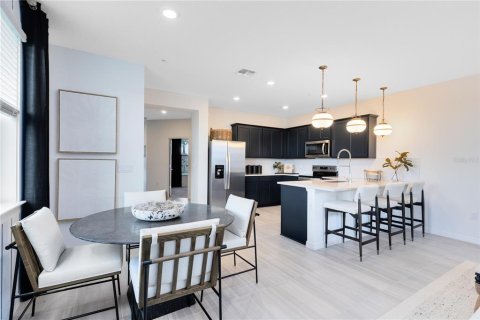 Townhouse in Orlando, Florida 4 bedrooms, 171.59 sq.m. № 2095726 - photo 9