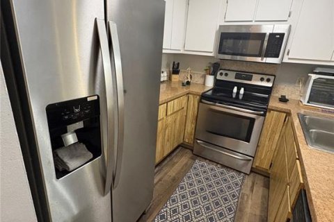 Condominio en venta en North Fort Myers, Florida, 2 dormitorios, 82.87 m2 № 1918686 - foto 7