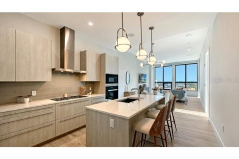 Condominio en alquiler en Sarasota, Florida, 2 dormitorios, 104.24 m2 № 2283387 - foto 4