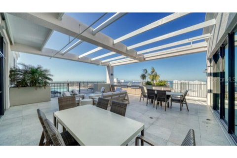 Condominio en alquiler en Sarasota, Florida, 2 dormitorios, 104.24 m2 № 2283387 - foto 25