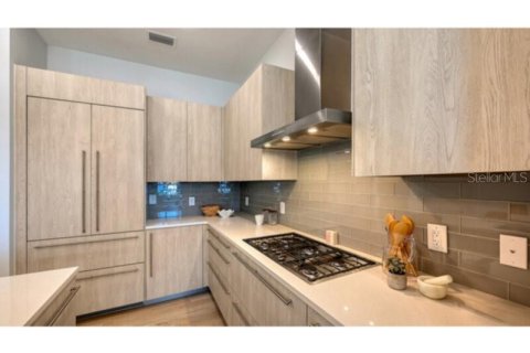 Condominio en alquiler en Sarasota, Florida, 2 dormitorios, 104.24 m2 № 2283387 - foto 3