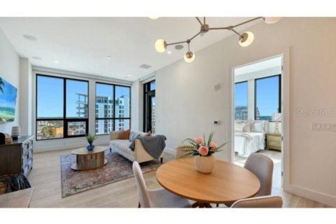 Condominio en alquiler en Sarasota, Florida, 2 dormitorios, 104.24 m2 № 2283387 - foto 13