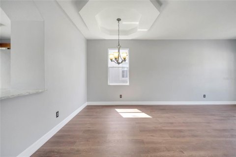 House in Orlando, Florida 4 bedrooms, 239.5 sq.m. № 1684505 - photo 12