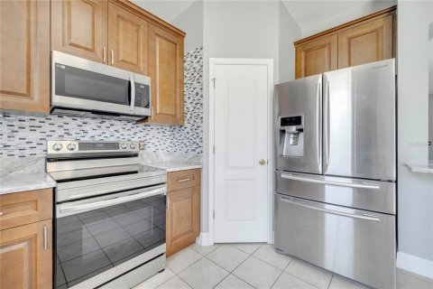 House in Orlando, Florida 4 bedrooms, 239.5 sq.m. № 1684505 - photo 20