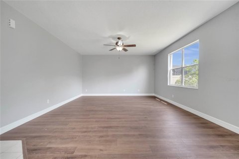 House in Orlando, Florida 4 bedrooms, 239.5 sq.m. № 1684505 - photo 25