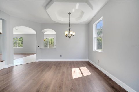 House in Orlando, Florida 4 bedrooms, 239.5 sq.m. № 1684505 - photo 15