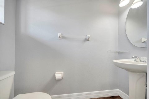 House in Orlando, Florida 4 bedrooms, 239.5 sq.m. № 1684505 - photo 10