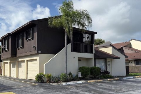 Condo in West Palm Beach, Florida, 2 bedrooms № 2246937