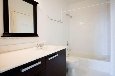 Apartment in Miami, Florida 2 bedrooms, 88.72 sq.m. № 1939086 - photo 13