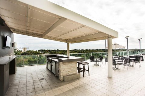 Apartment in Miami, Florida 2 bedrooms, 88.72 sq.m. № 1939086 - photo 25