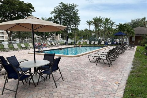 Condominio en alquiler en Pompano Beach, Florida, 2 dormitorios, 102.19 m2 № 2085948 - foto 30