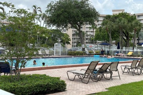 Condominio en alquiler en Pompano Beach, Florida, 2 dormitorios, 102.19 m2 № 2085948 - foto 25