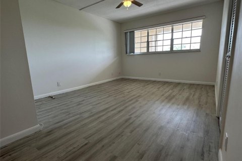 Condominio en alquiler en Pompano Beach, Florida, 2 dormitorios, 102.19 m2 № 2085948 - foto 10