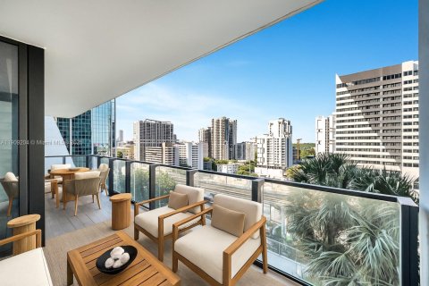 Condo in Miami, Florida, 3 bedrooms № 1964816 - photo 11