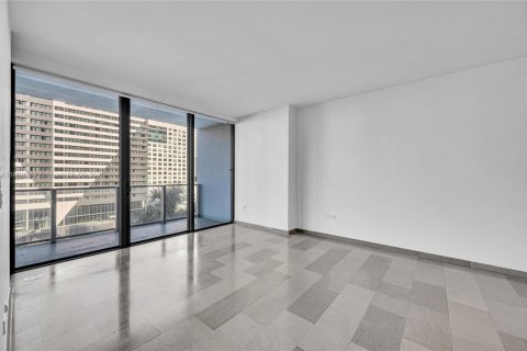 Condo in Miami, Florida, 3 bedrooms № 1964816 - photo 19