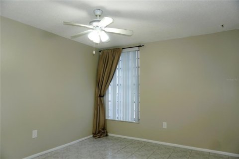 Condo in Holiday, Florida, 1 bedroom № 2375711 - photo 18