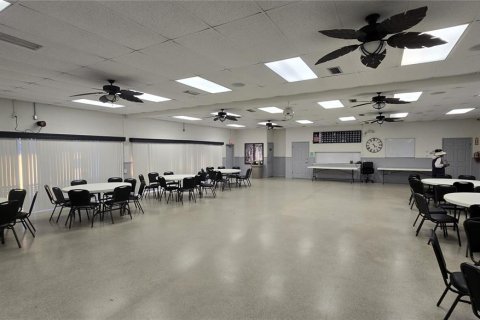 Condo in Holiday, Florida, 1 bedroom № 2375711 - photo 29