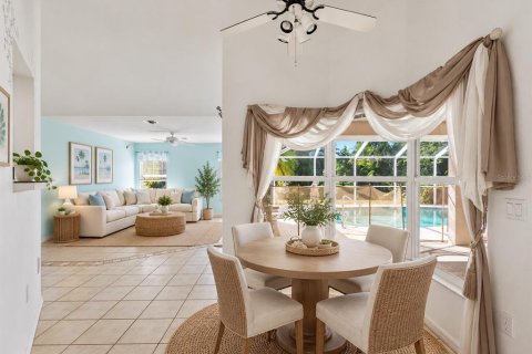 House in Punta Gorda, Florida 3 bedrooms, 195.65 sq.m. № 2396647 - photo 19