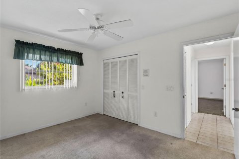 House in Punta Gorda, Florida 3 bedrooms, 195.65 sq.m. № 2396647 - photo 2