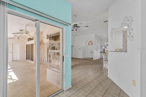 House in Punta Gorda, Florida 3 bedrooms, 195.65 sq.m. № 2396647 - photo 29
